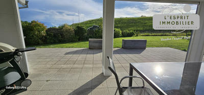 Villa - 225 m² - 6 pièces