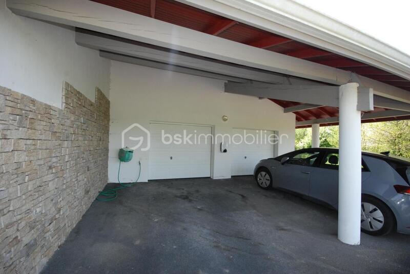 Villa - 169 m² - 7 pièces