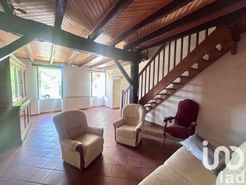 Maison - 215 m² - 8 pièces