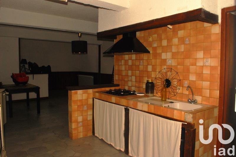 Maison - 280 m² - 11 pièces