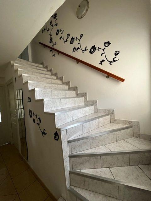 Maison - 200 m² - 7 pièces