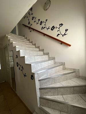 Maison - 200 m² - 7 pièces