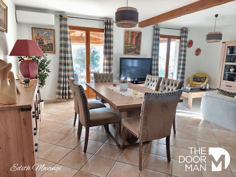 Maison - 102 m² - 5 pièces