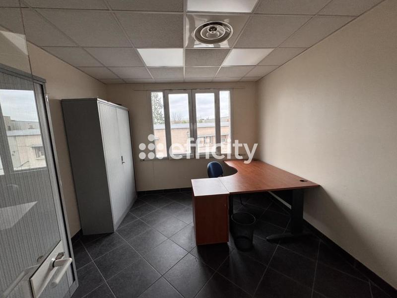 Bureau - 196 m² - 12 pièces