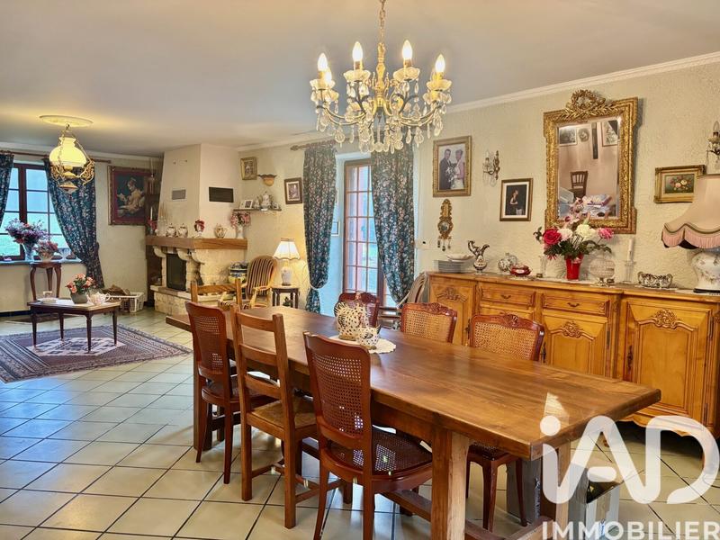 Maison - 192 m² - 7 pièces