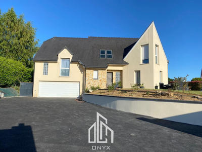 Maison - 182 m² - 7 pièces