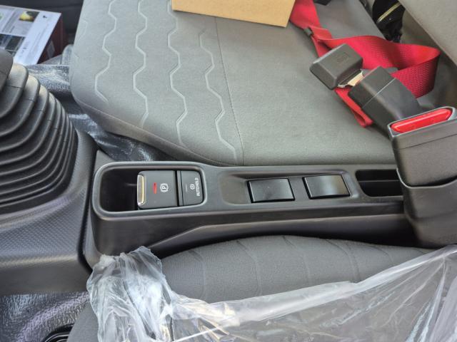 Isuzu M27 Generation 2 3.0 150ch Benne et Coffre E 2500