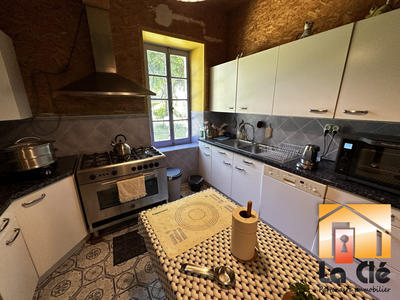 Maison - 288 m² - 6 pièces