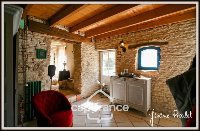 Maison en pierre - 181 m² - 6 pièces