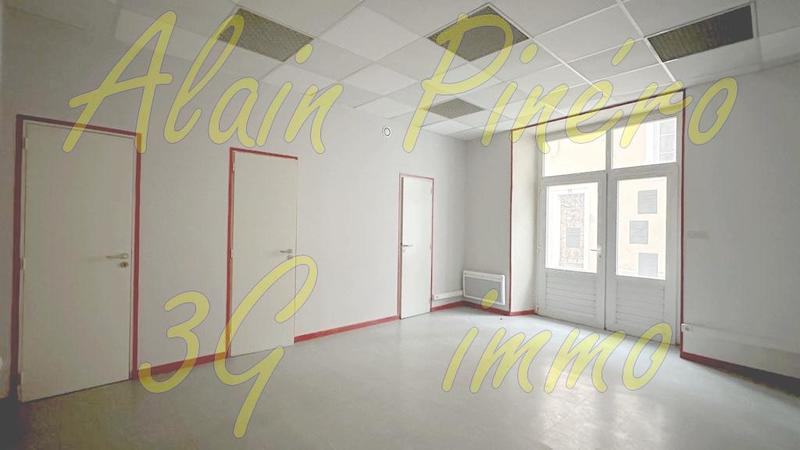 Local commercial - 127 m² - 6 pièces