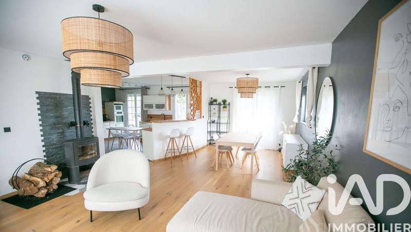 Maison - 152 m² - 6 pièces