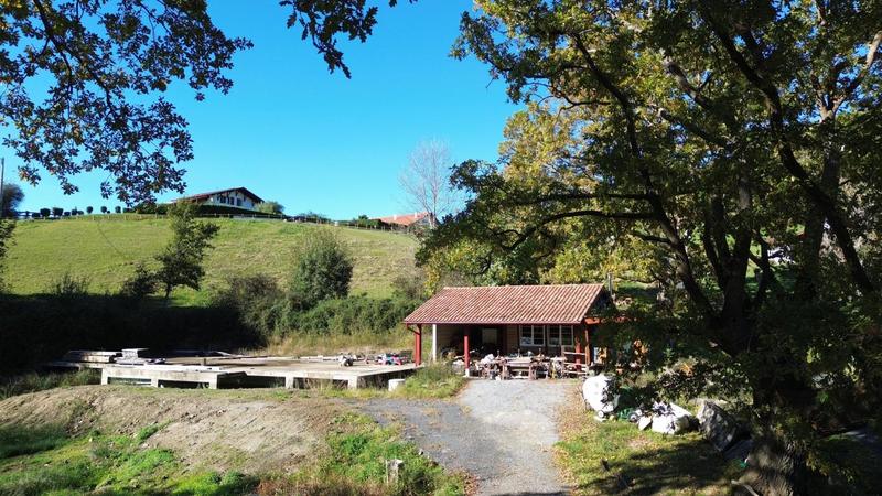 Terrain constructible - 3 000 m²