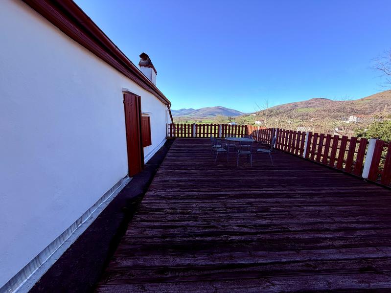 Maison de village - 249 m² - 10 pièces