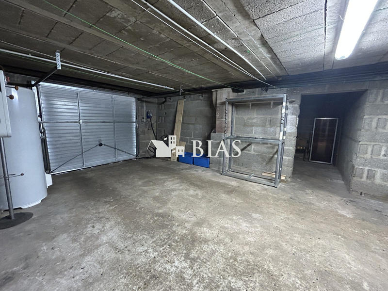 Maison traditionnelle - 194 m² - 7 pièces