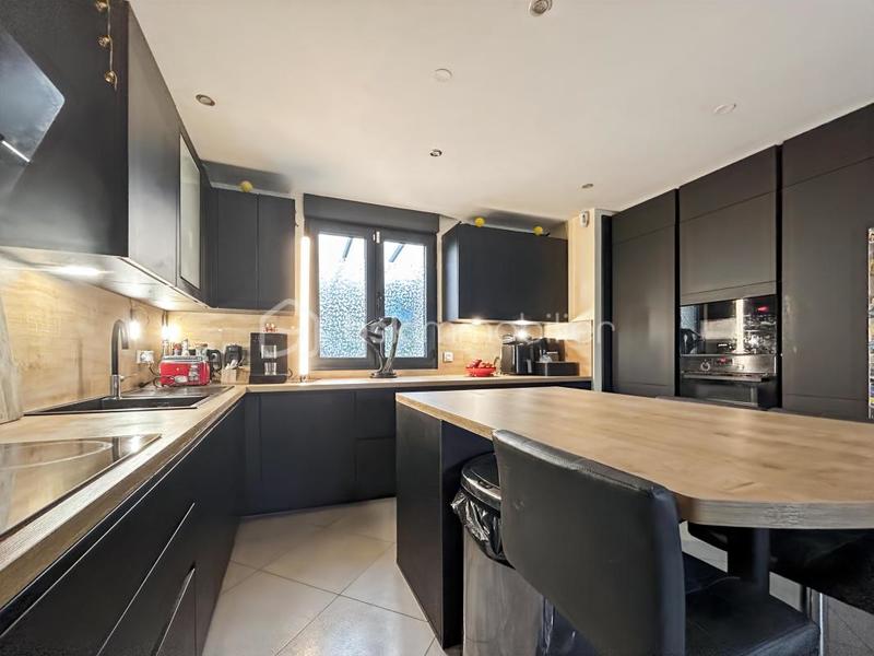 Maison - 150 m² - 7 pièces