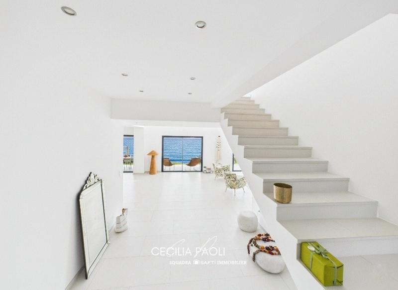 Villa - 316 m² - 9 pièces