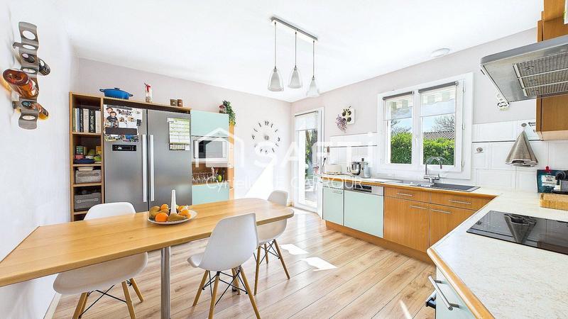 Maison - 135 m² - 5 pièces