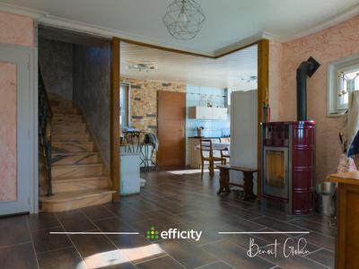 Maison - 143 m² - 6 pièces