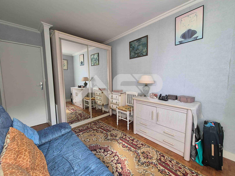 Appartement - 82 m² - 5 pièces