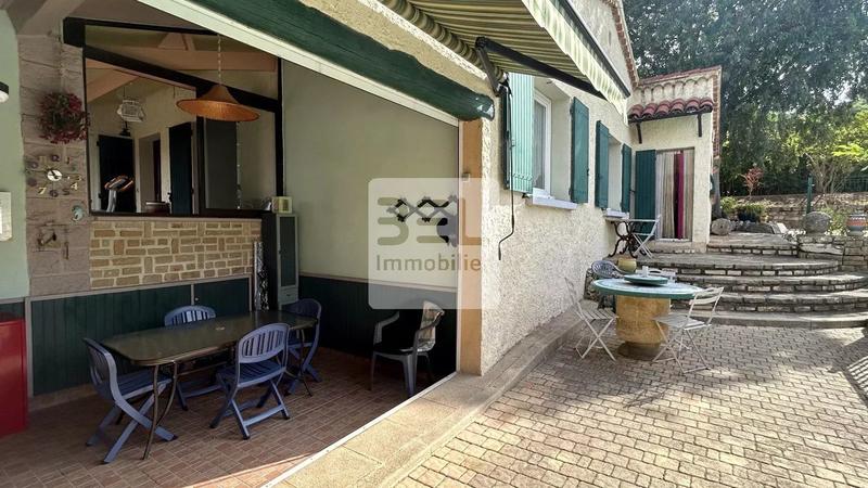 Villa - 100 m² - 5 pièces