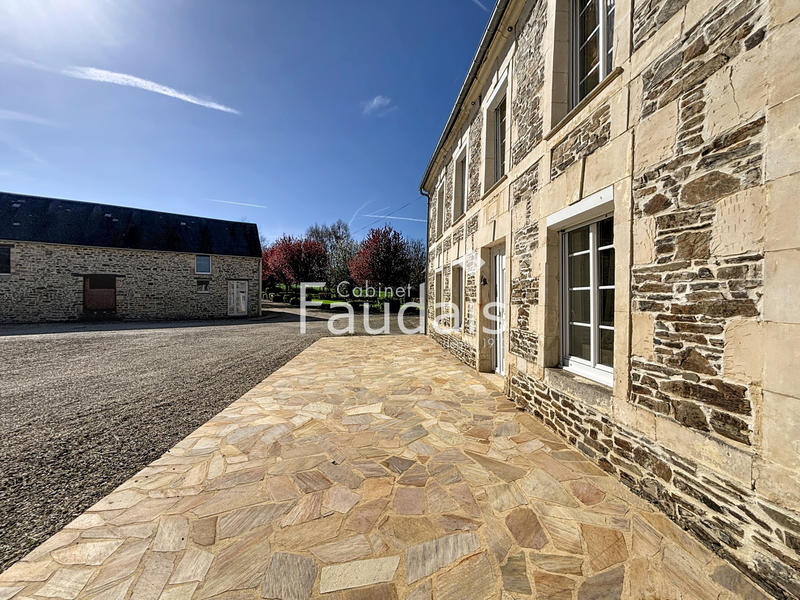 Propriété - 160 m² - 5 pièces