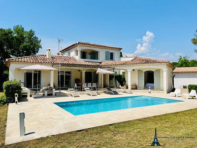 Villa - 170 m² - 6 pièces