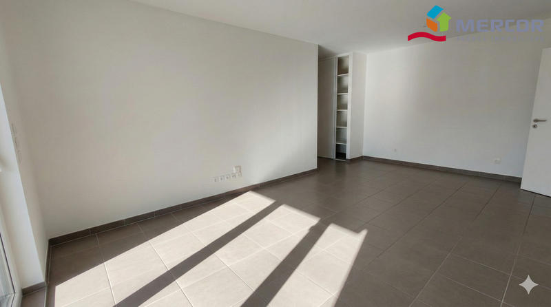 Appartement - 81 m² - 4 pièces