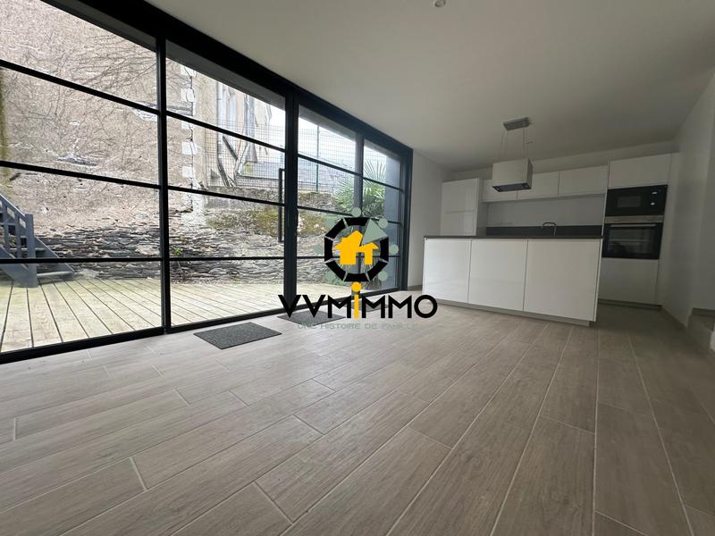 Maison ancienne - 170 m² - 7 pièces