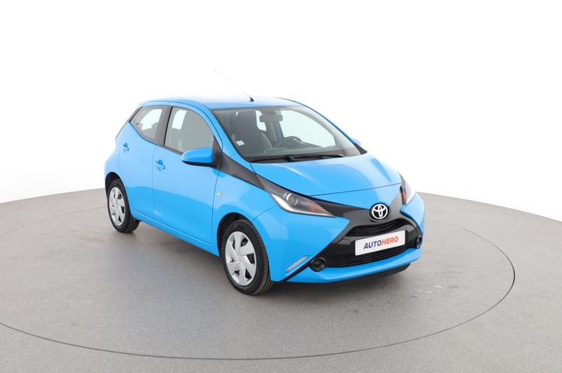 Toyota Aygo 1.0 Vvt-i X-Play 5p 69 ch