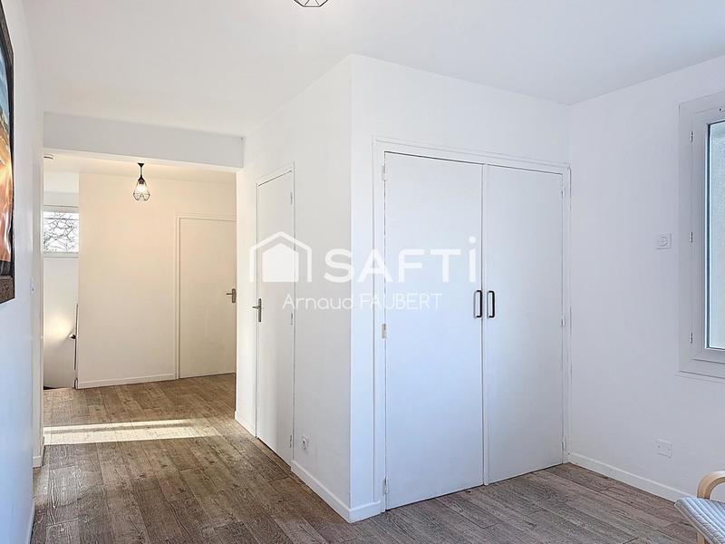 Maison - 205 m² - 8 pièces