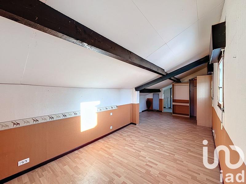 Maison - 260 m² - 5 pièces