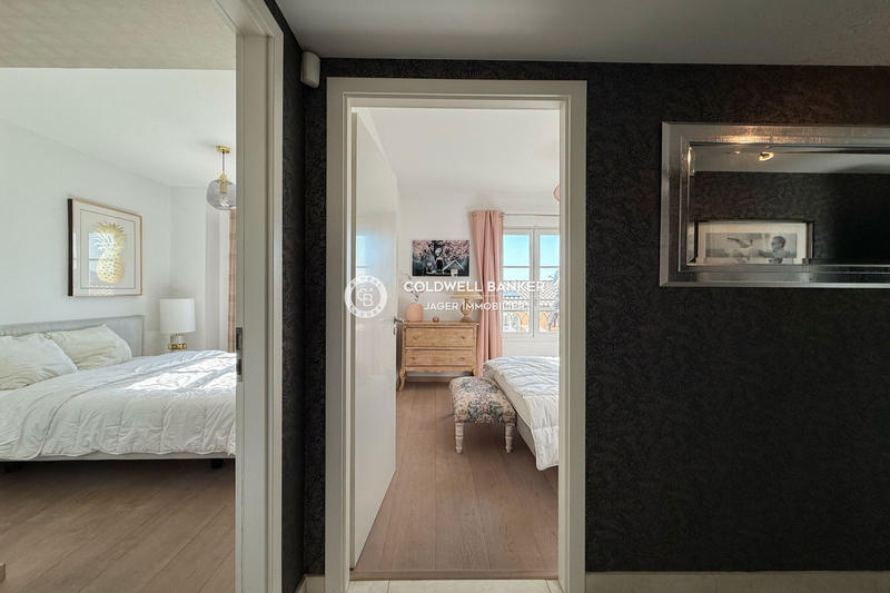 Appartement - 93 m² - 4 pièces