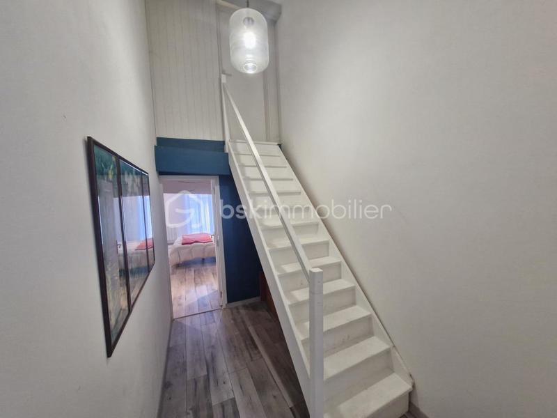 Loft - 160 m² - 5 pièces