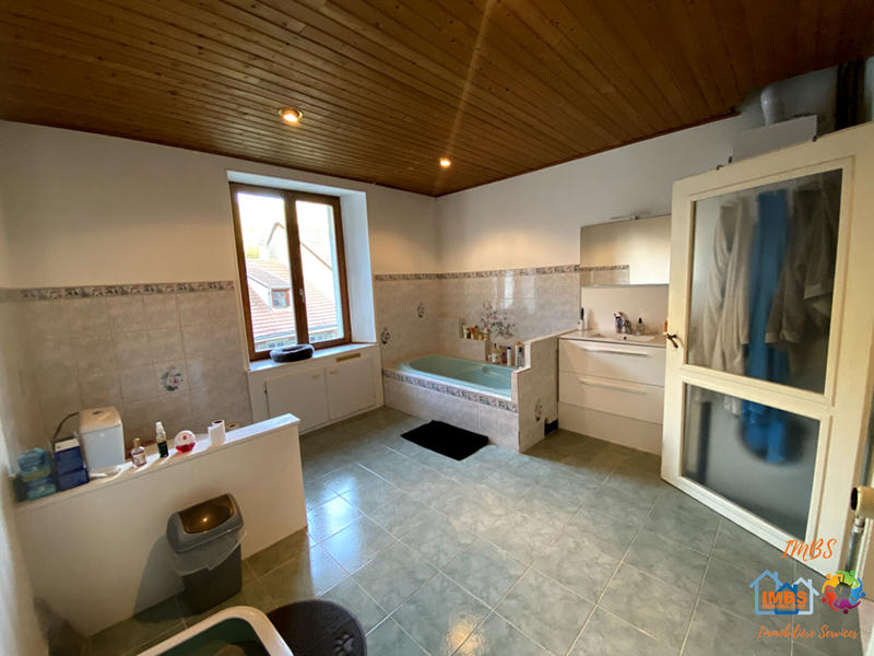 Appartement - 60 m² - 2 pièces