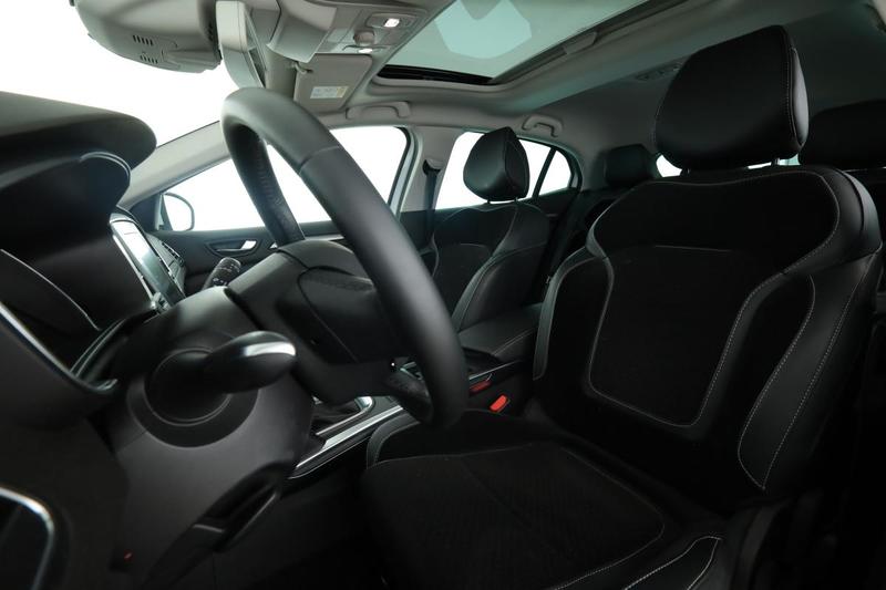 Renault Mégane 1.3 TCe Intens Edc 140 ch