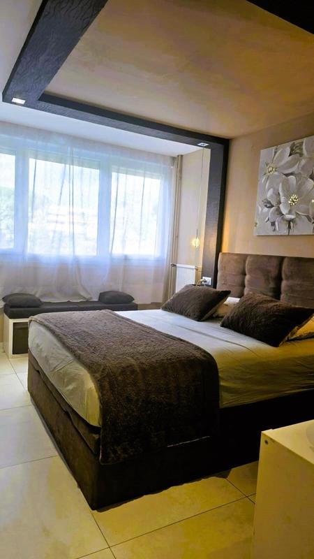 Appartement - 75 m² - 3 pièces