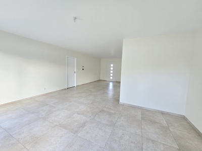 Maison - 104 m² - 4 pièces