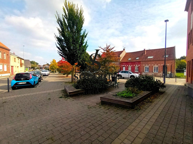 Local d'activités - 105 m² - 7 pièces