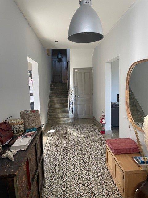 Maison - 215 m² - 8 pièces