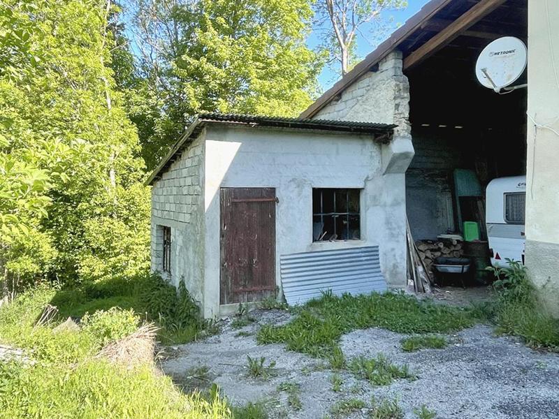 Corps de ferme - 400 m² - 5 pièces