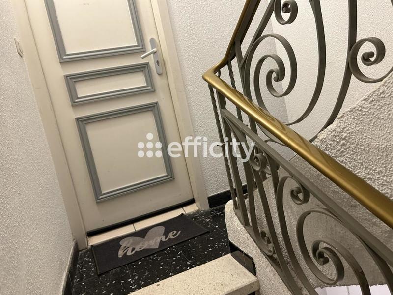 Immeuble - 160 m² - 7 pièces