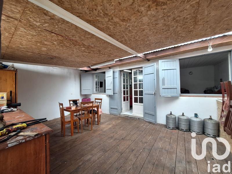 Maison - 275 m² - 12 pièces