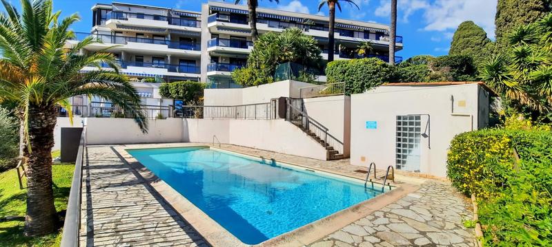 Loft - 107 m² - 4 pièces