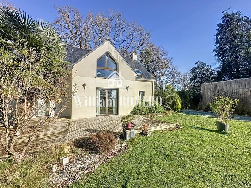 Maison - 140 m² - 6 pièces