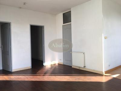 Maison - 130 m² - 7 pièces