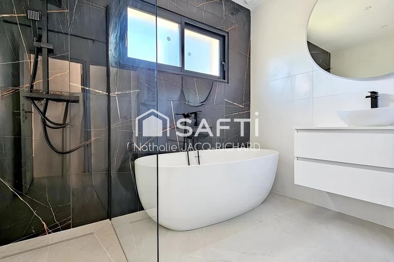 Maison - 160 m² - 5 pièces