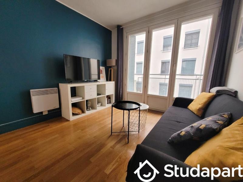 Chambre - 9 m² - 1 pièce