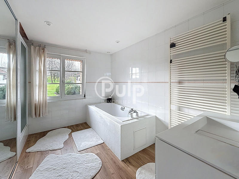 Fermette - 198 m² - 8 pièces