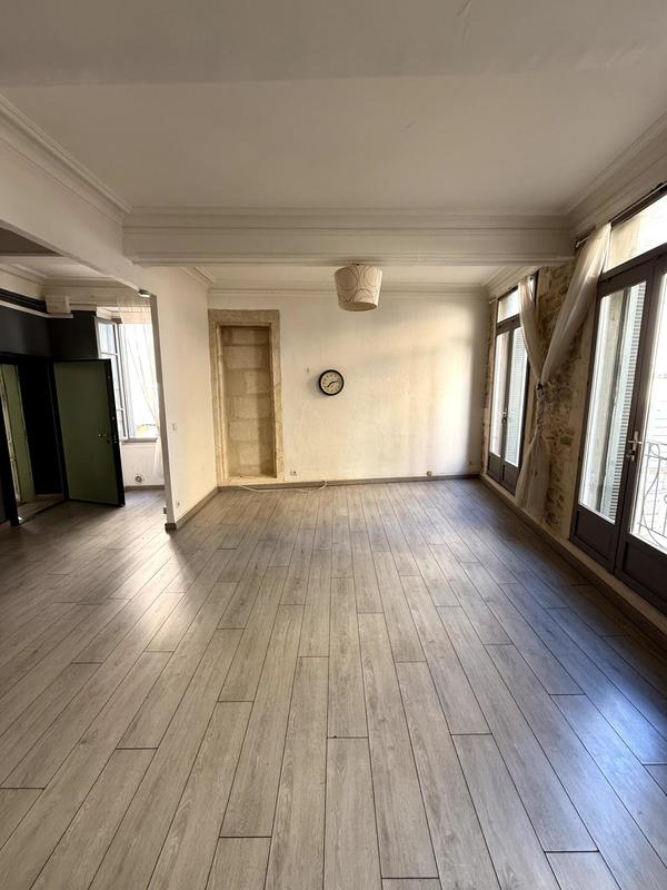 Appartement - 60 m² - 2 pièces