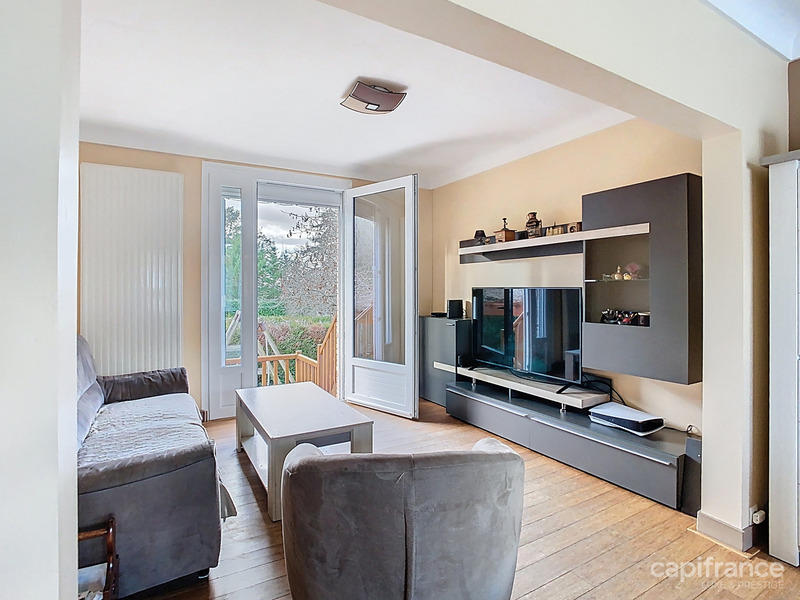 Maison - 96 m² - 5 pièces